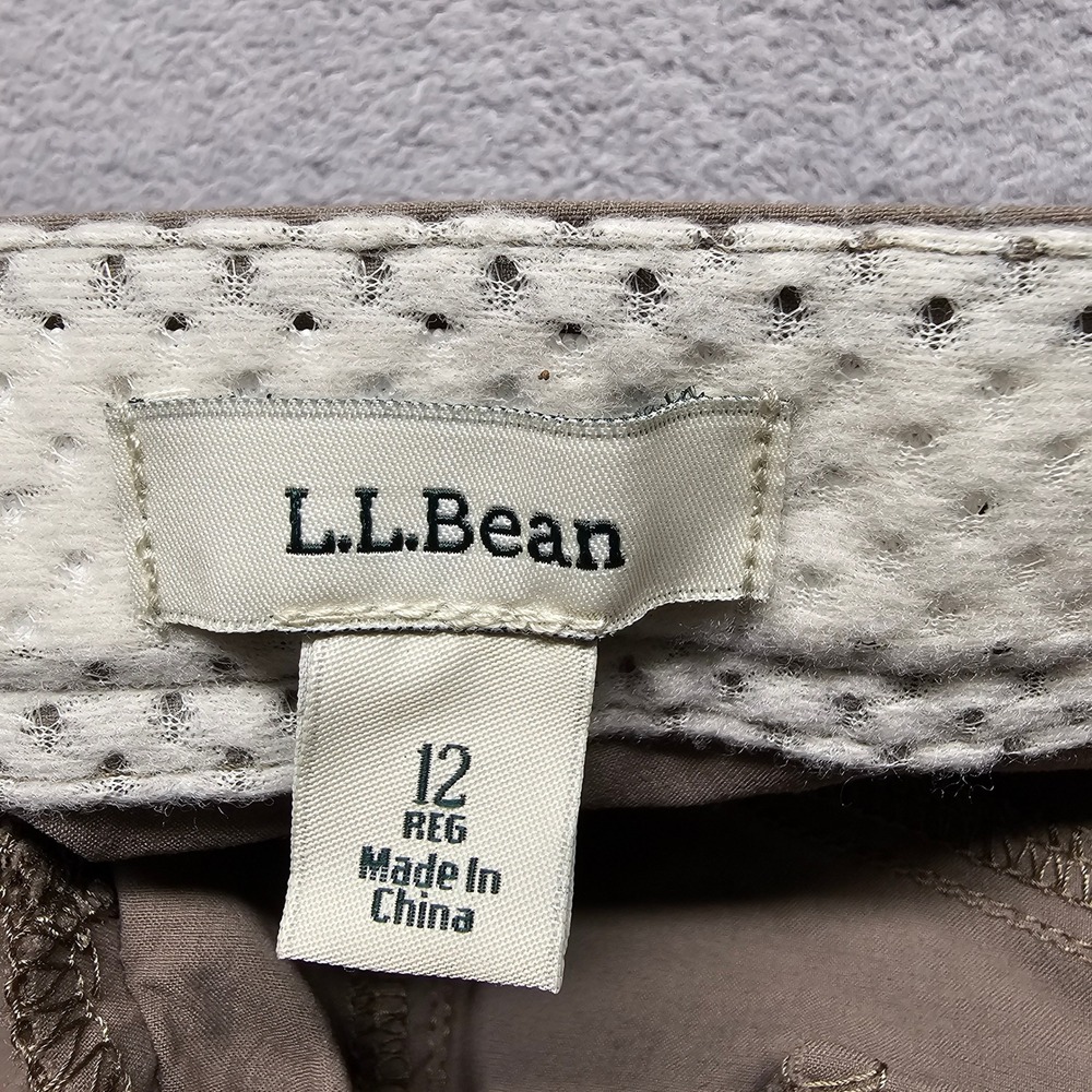 LL Bean Vista Camp Shorts Womens 12R Tan Stretch Cargo Pocket Hiking Outdoor - Picture 8 of 11